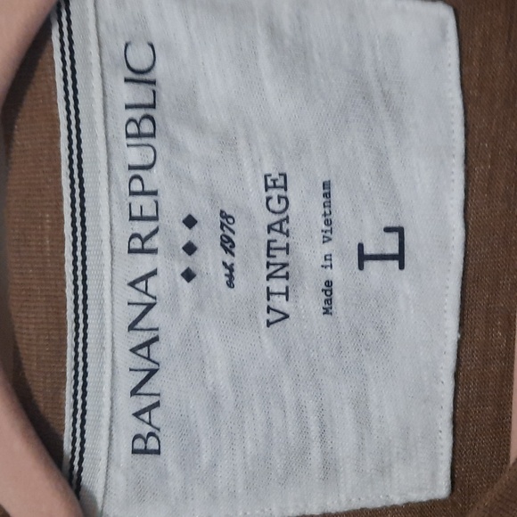 Banana Republic Brown Short Sleeve Henley - Picture 3 of 5